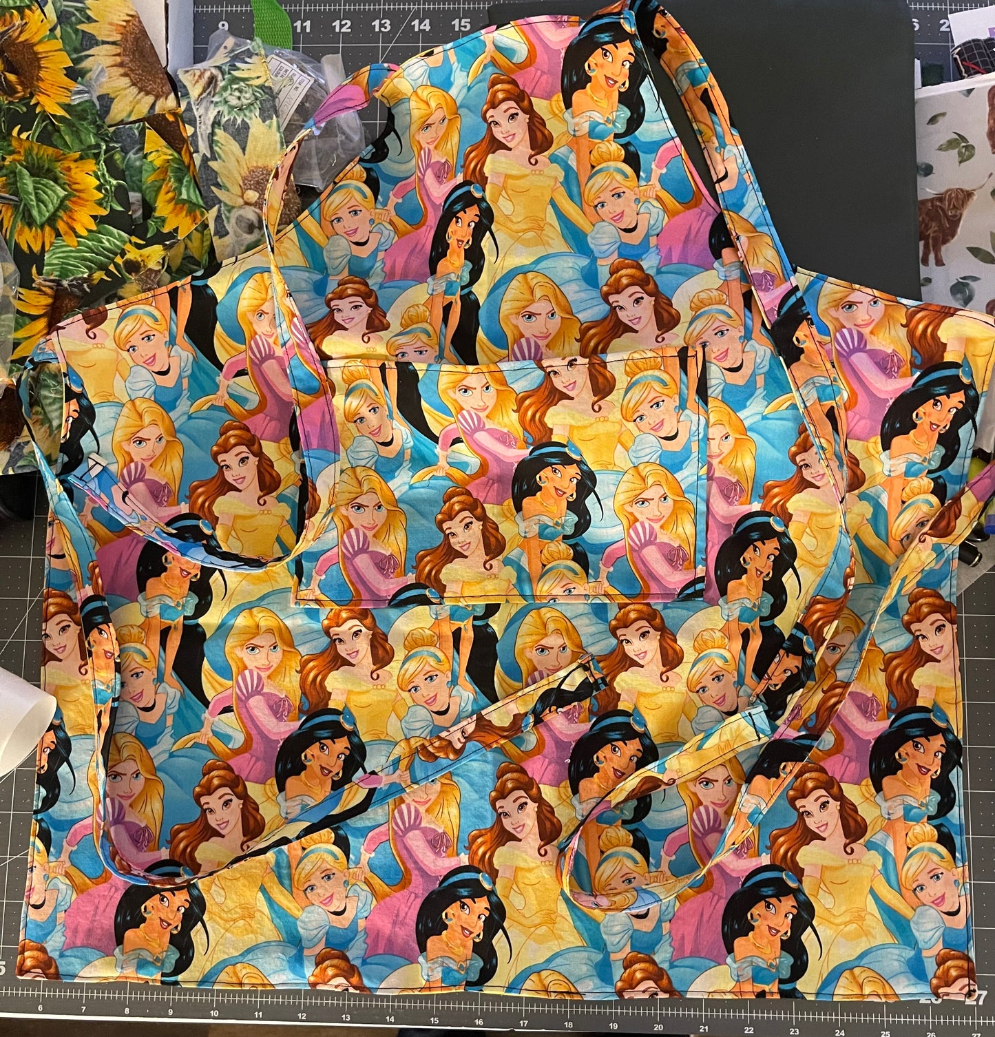 Handmade Apron — Custom Fabric, Optional Waterproof & Embroidery